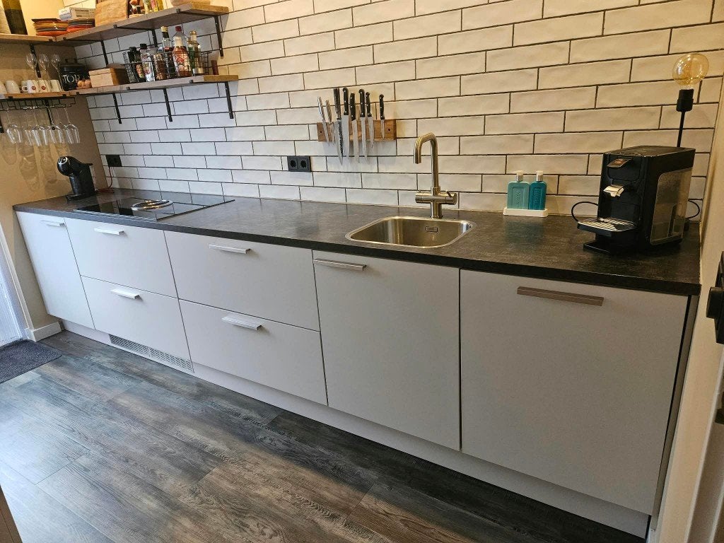 Gebruikte keuken (8 jaar) met apparatuur, Gebruikt, Overige kleuren, Dubbelwandige keuken, Ophalen of Verzenden