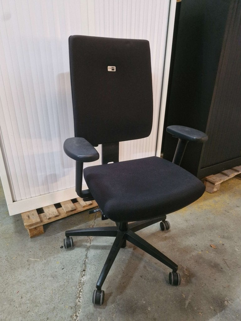 Viasit Linea NPR1813 bureaustoel zwart ergonomisch, Huis en Inrichting, Bureaustoelen, Viasit Workspace Designers GmbH, Zwart