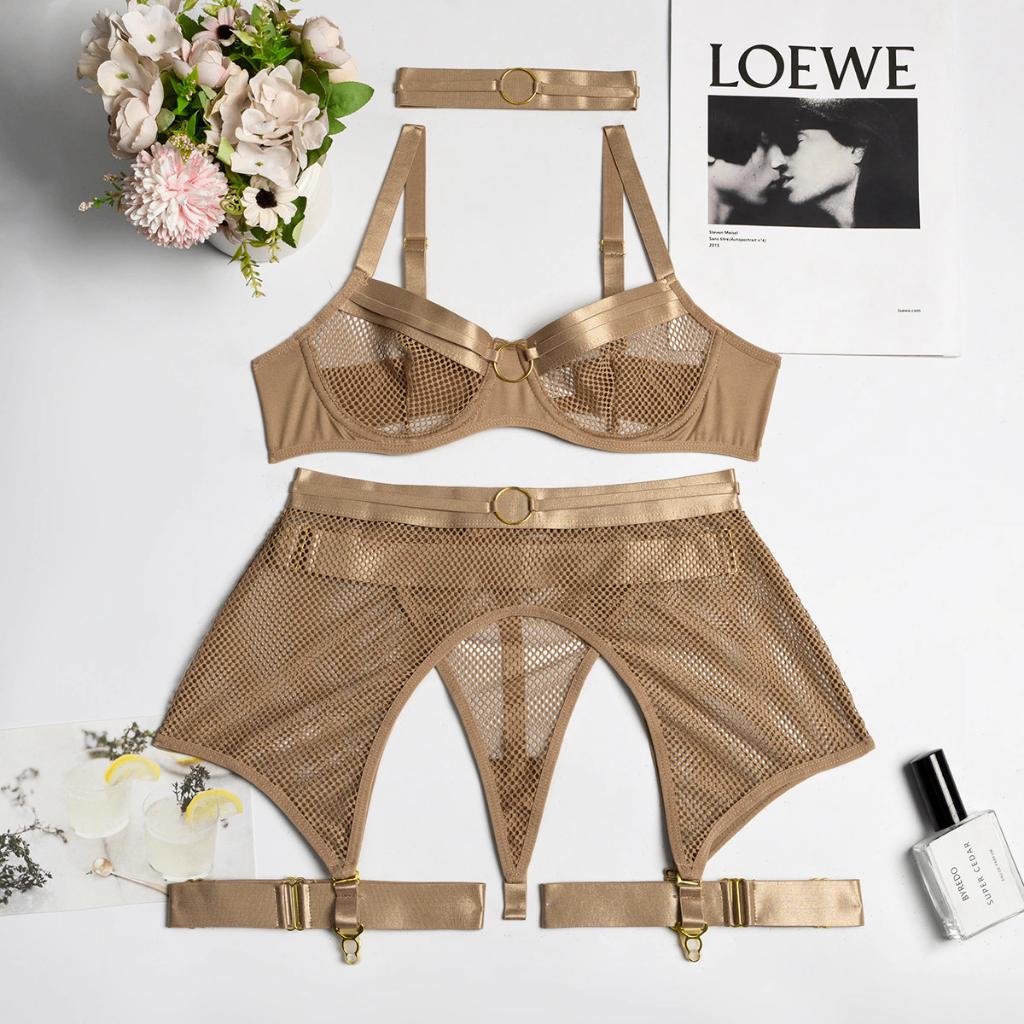 Beige doorzichtig mesh lingerie setje string bh jarretels, Kleding | Dames, Verzenden, Beige, Setje
