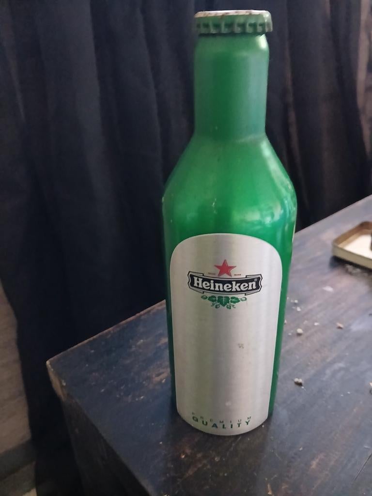 Heineken Fles Decoratie - Uniek Verzamelobject, Ophalen of Verzenden, Gebruikt, Flesje(s), Heineken