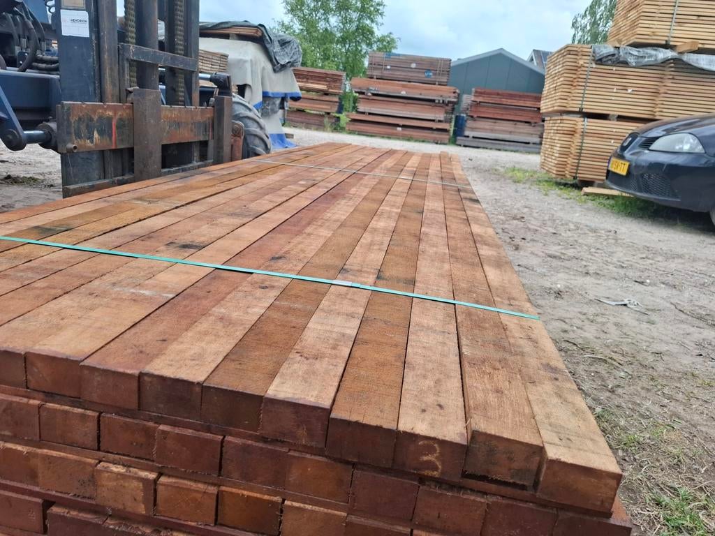Hardhout palen balken 370 cm bezorgen mogelijk, Ophalen, Nieuw, Hardhout, 250 cm of meer