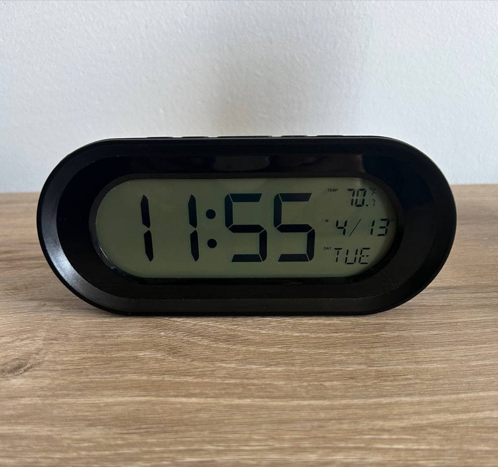 Digitale klok wekker Alarm Clock met licht button, Ophalen, Gebruikt, Digitaal