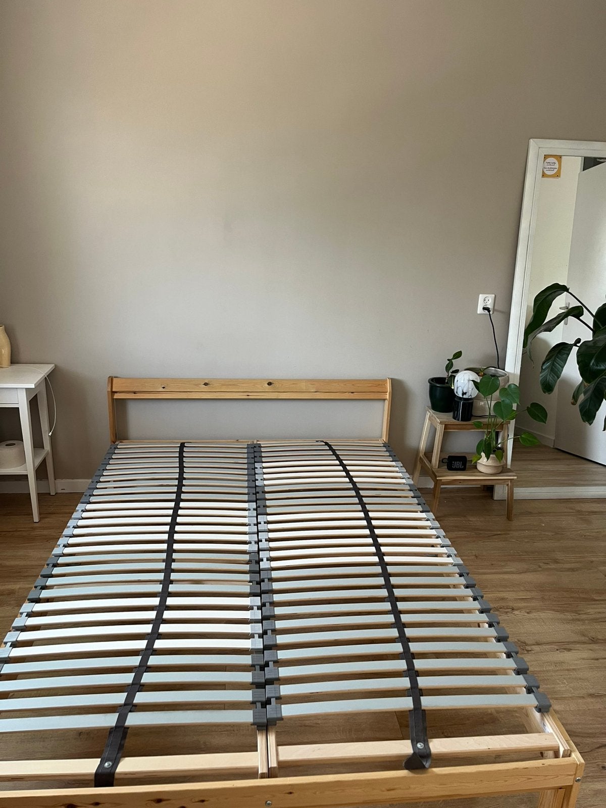 Bed 140x200, Huis en Inrichting, Slaapkamer | Bedden, Ophalen, Beige, Tweepersoons, 140 cm