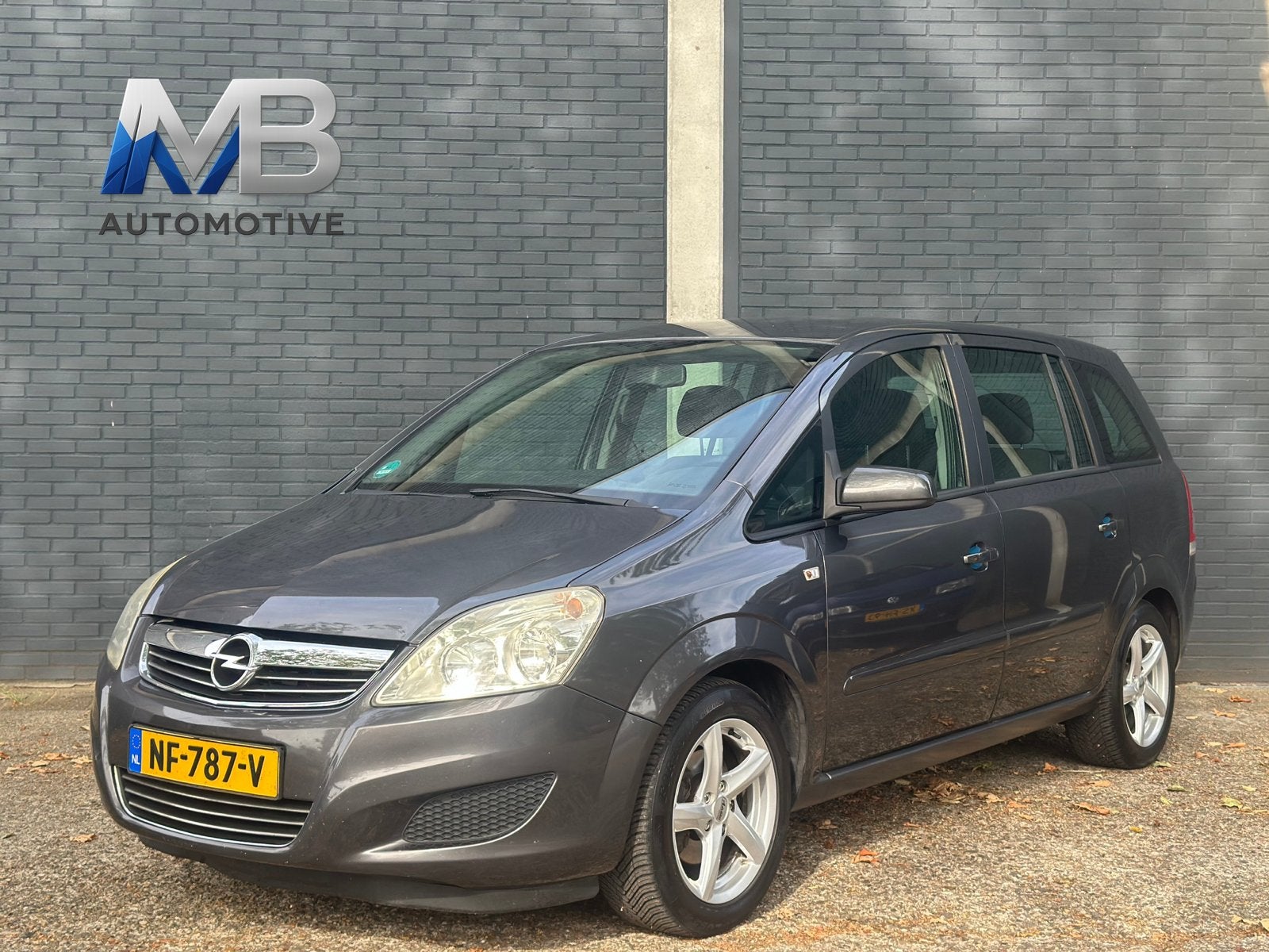 OPEL ZAFIRA/NIEUWE APK/7 PERS, Voorwielaandrijving, 4 cilinders, 7 stoelen, 14 km/l