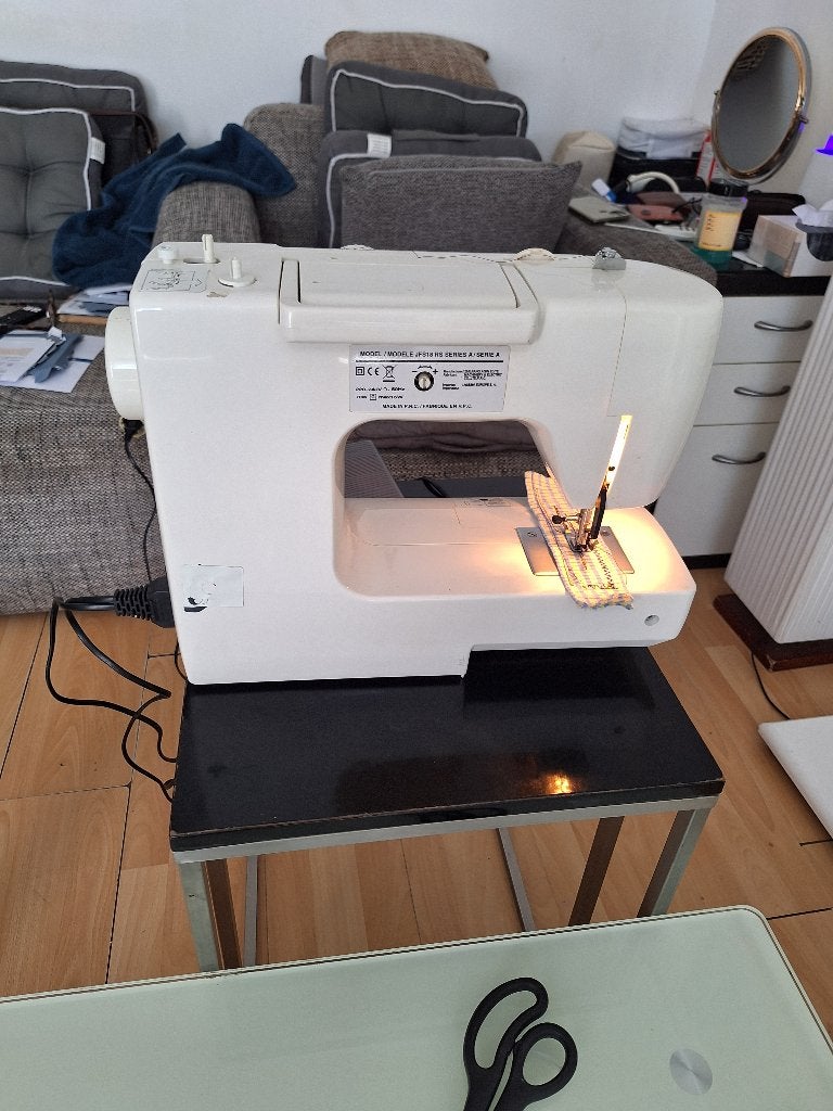 Naaimachine, Ophalen, Zo goed als nieuw, Naaimachine, Overige merken