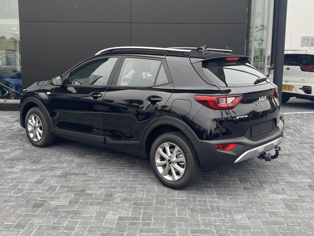 Kia Stonic 1.0 T-GDi MHEV DynamicLine | vanaf € 429,- per, Auto's, Kia, Voorwielaandrijving, 710 kg, Zwart, Origineel Nederlands