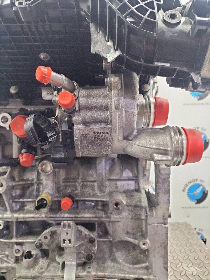 VOLVO V90 TURBO 32140099 2022, Ophalen of Verzenden, Gebruikt, ARN erkend
