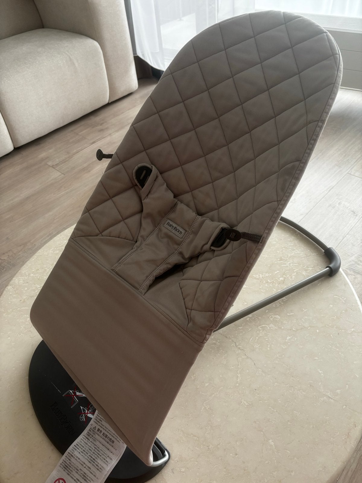 BabyBjörn Wipstoel Bliss - Zo goed als nieuw, Wipstoel, Ophalen, Overige merken, Met gordel(s) of riempje(s)