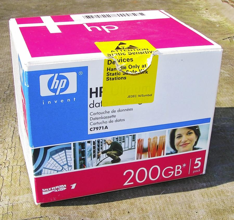LTO-1 / Ultrium 1 Tapes HP per 5 in doos, Ophalen of Verzenden, Zo goed als nieuw