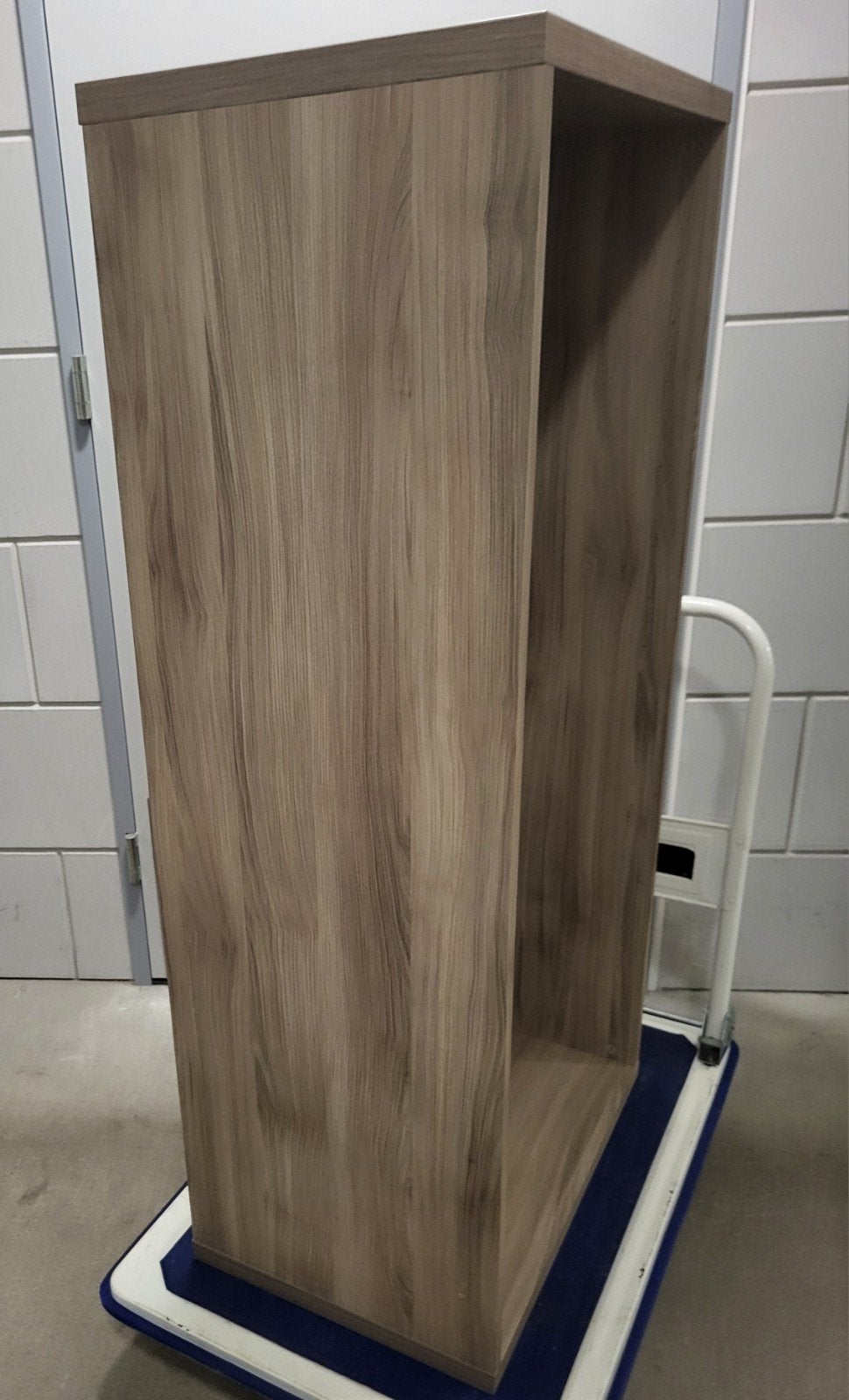 Besta, basiselement, eikeneffect, 60x40x128 cm., Ophalen, Zo goed als nieuw