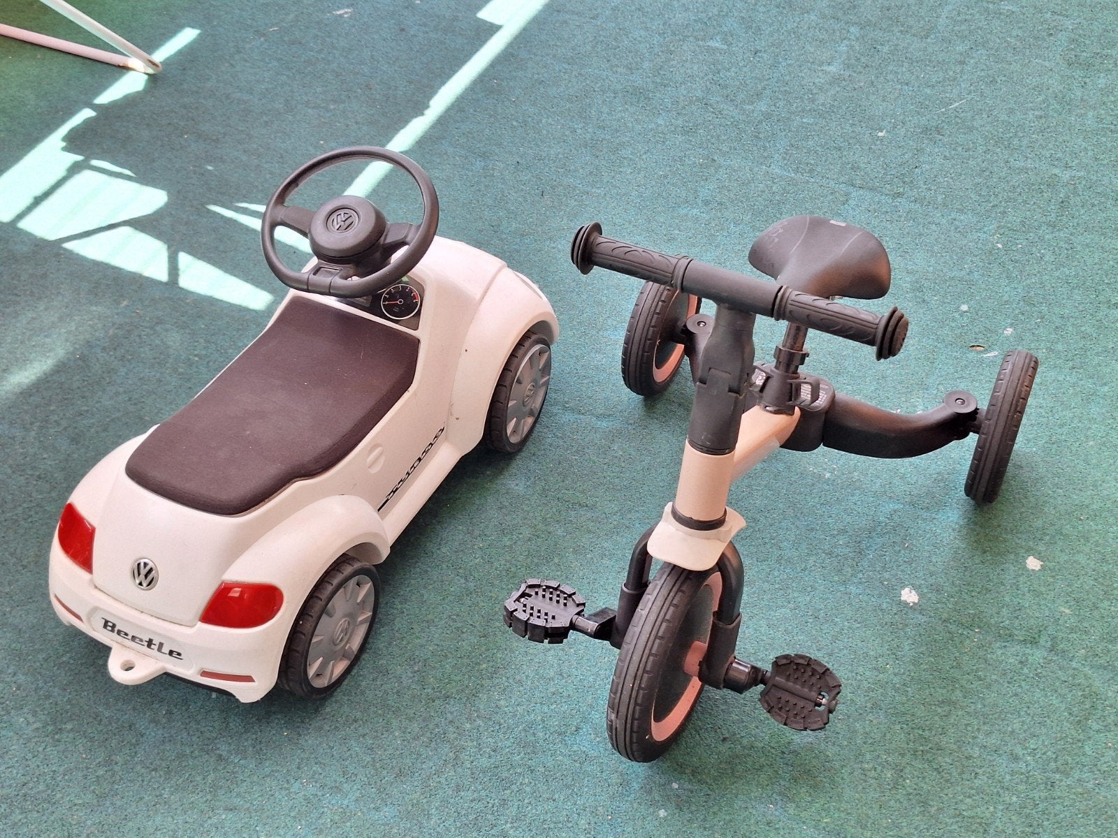 Loopauto en een 4 in 1 loopfietsje, Ophalen, Gebruikt