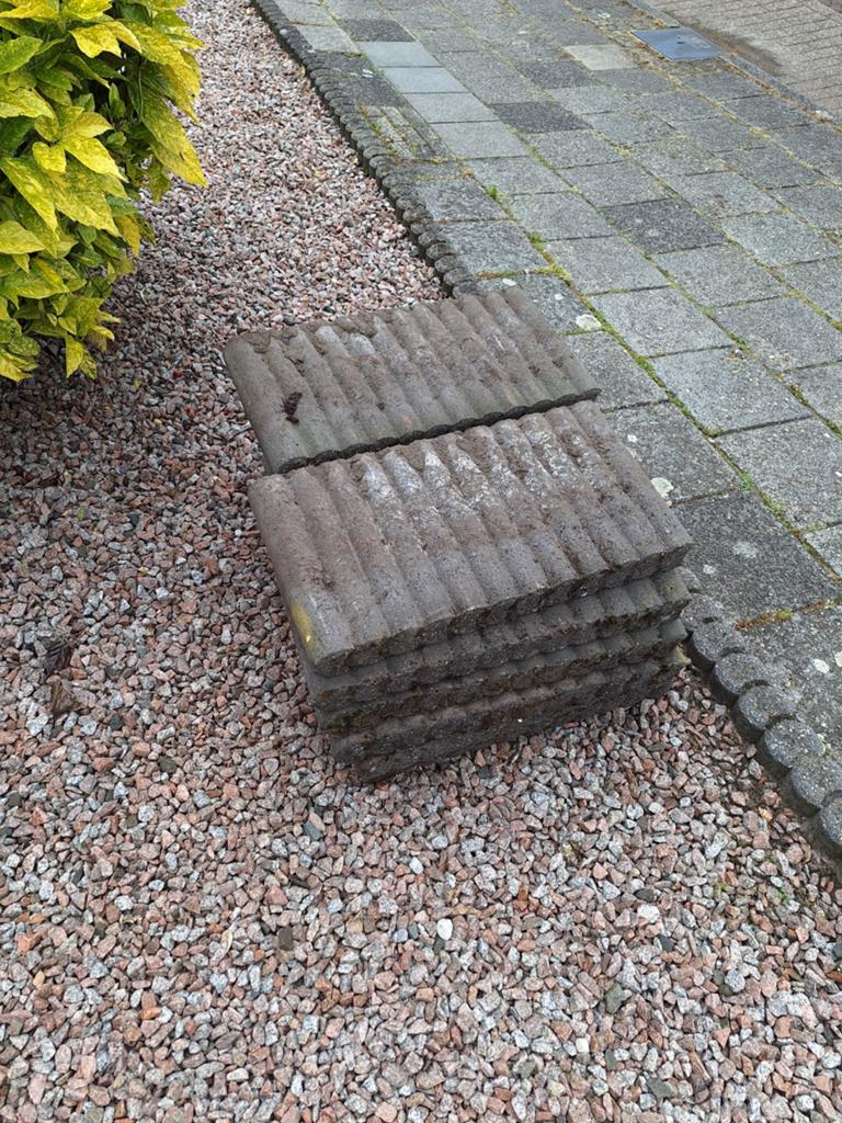 Gratis af te halen beton bandjes, Tuin en Terras, Bielzen en Borders, Gebruikt, 25 tot 50 cm, 25 cm of meer, Ophalen of Verzenden