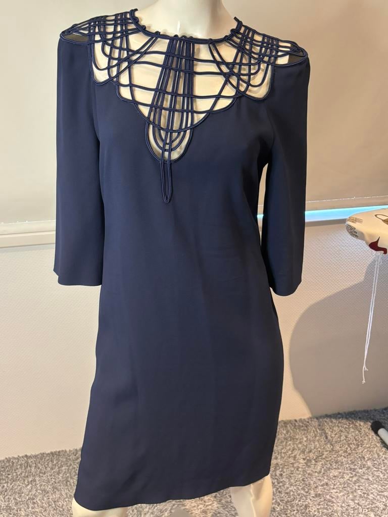 Alberta ferretti blauwe jurk met aparte hals maat it 42. M, Kleding | Dames, Maat 38/40 (M), Blauw, ., Ophalen of Verzenden