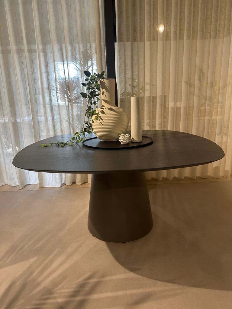 Eettafel Noud - 150x150 cm Eiken charcoal, Ophalen, 150 tot 200 cm, 200 cm of meer, Zo goed als nieuw