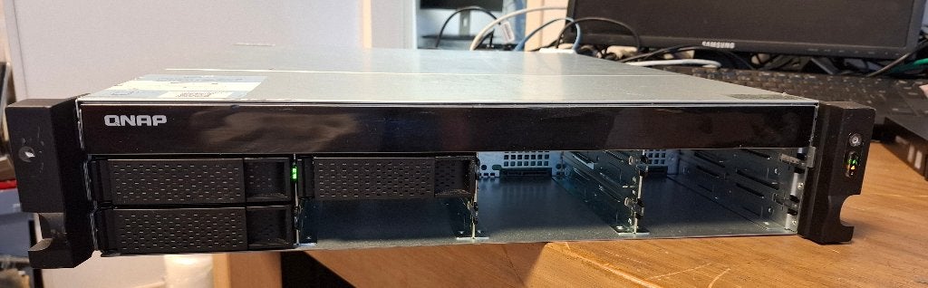 QNAP TS-873U AMD RX-421ND met 8GB ram, QNAP, QNAP, Ophalen of Verzenden, QNAP
