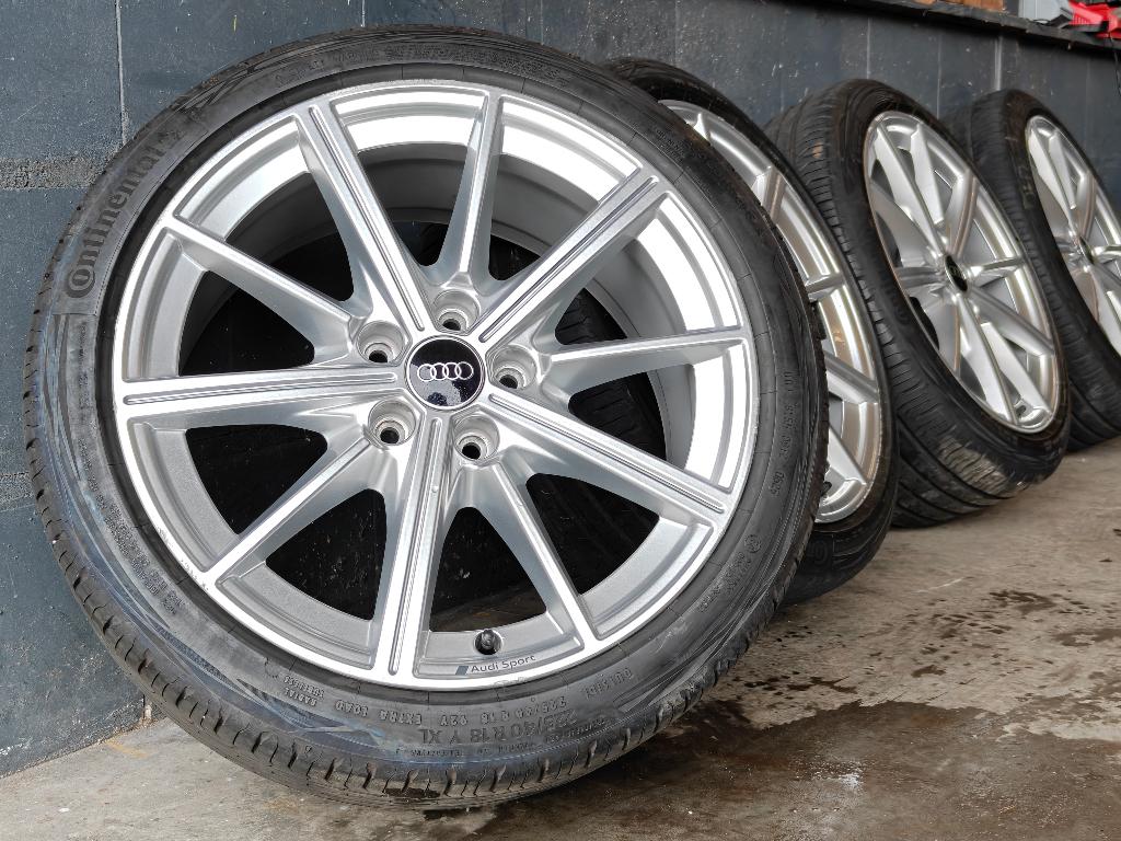 18 inch Originele Audi A3 Zomerset Continental Golf Caddy, Ophalen, Gebruikt, Banden en Velgen, 3833BP