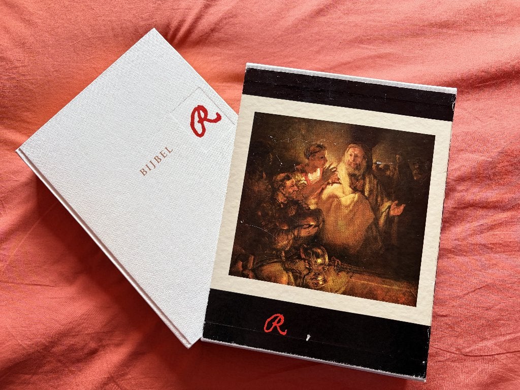 Rembrandtbijbel vertaling '51, Boeken, Ophalen of Verzenden, Zo goed als nieuw, Diverse auteurs, Christendom | Katholiek