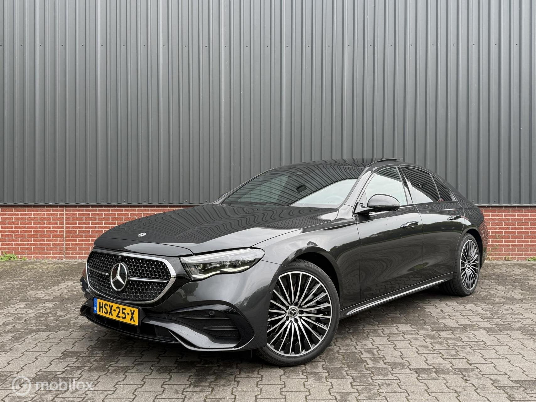 Mercedes E-klasse E300 de 4MATIC AMG Line Pano Burmester 4D, Auto's, Automaat, 4 cilinders, Plug-in hybride, Bedrijf