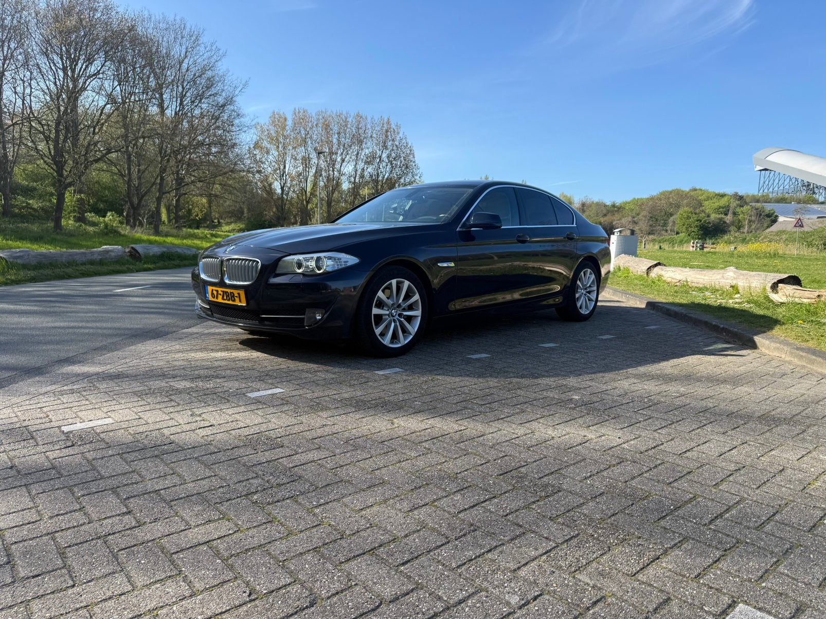 BMW 520i Upgrade Edition Top.Ketting+Grote beurt uitgevoerd, Euro 5, USB, 4 cilinders, 2000 kg