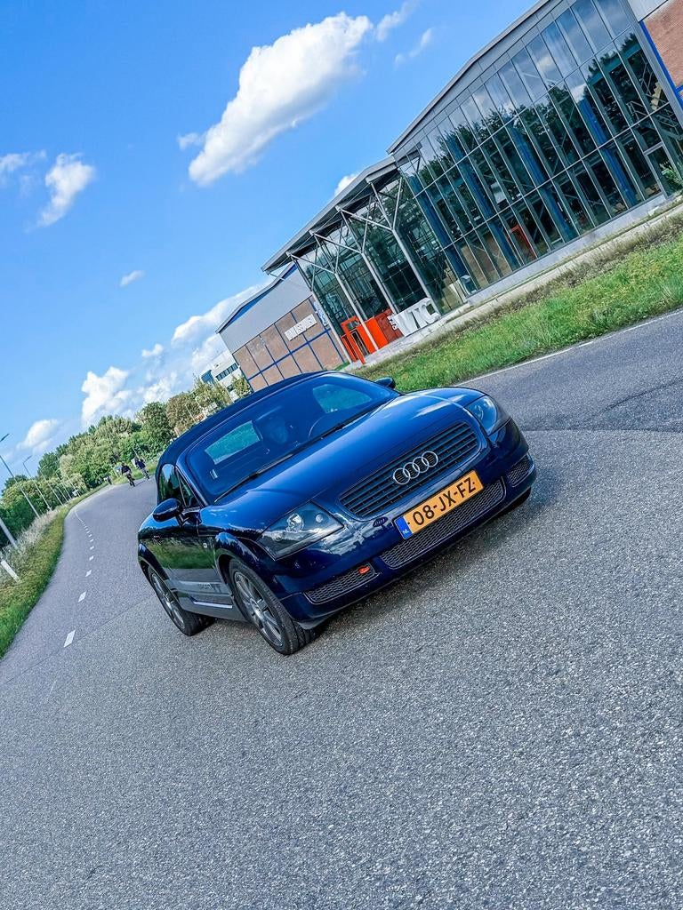 Audi TT 1.8T 5V Roadster 230pk 2002 Blauw, Auto's, Audi, Voorwielaandrijving, TT, Zwart, 4 cilinders