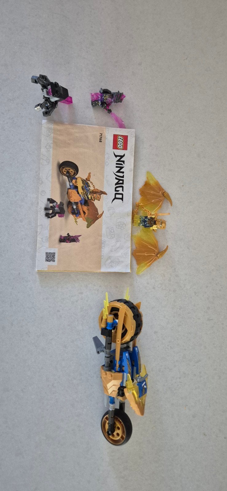 LEGO Ninjago 71768 Jay's Gouden Drakenmotor