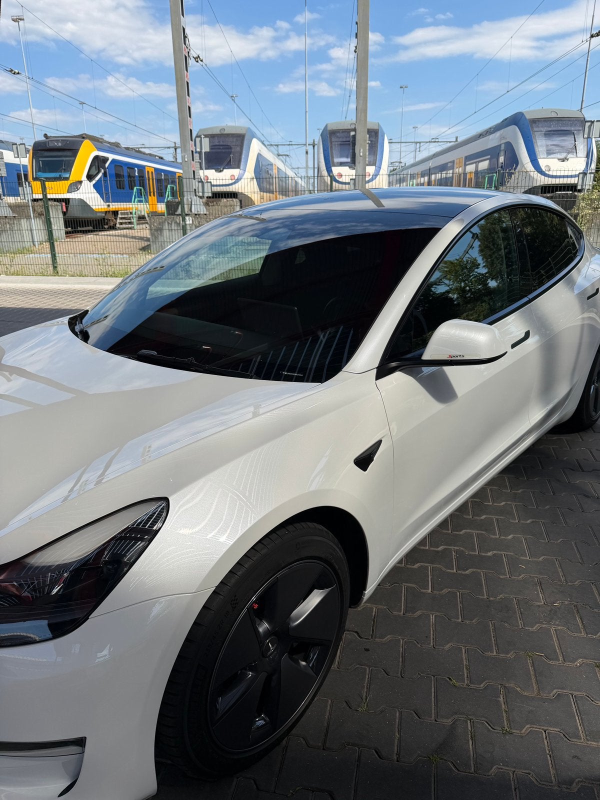 TESLA MODEL 3 LONGE RANGE -498- PK. Warmtepomp en Garantie.!, Auto's, Automaat, Dealer onderhouden, Wit, Origineel Nederlands