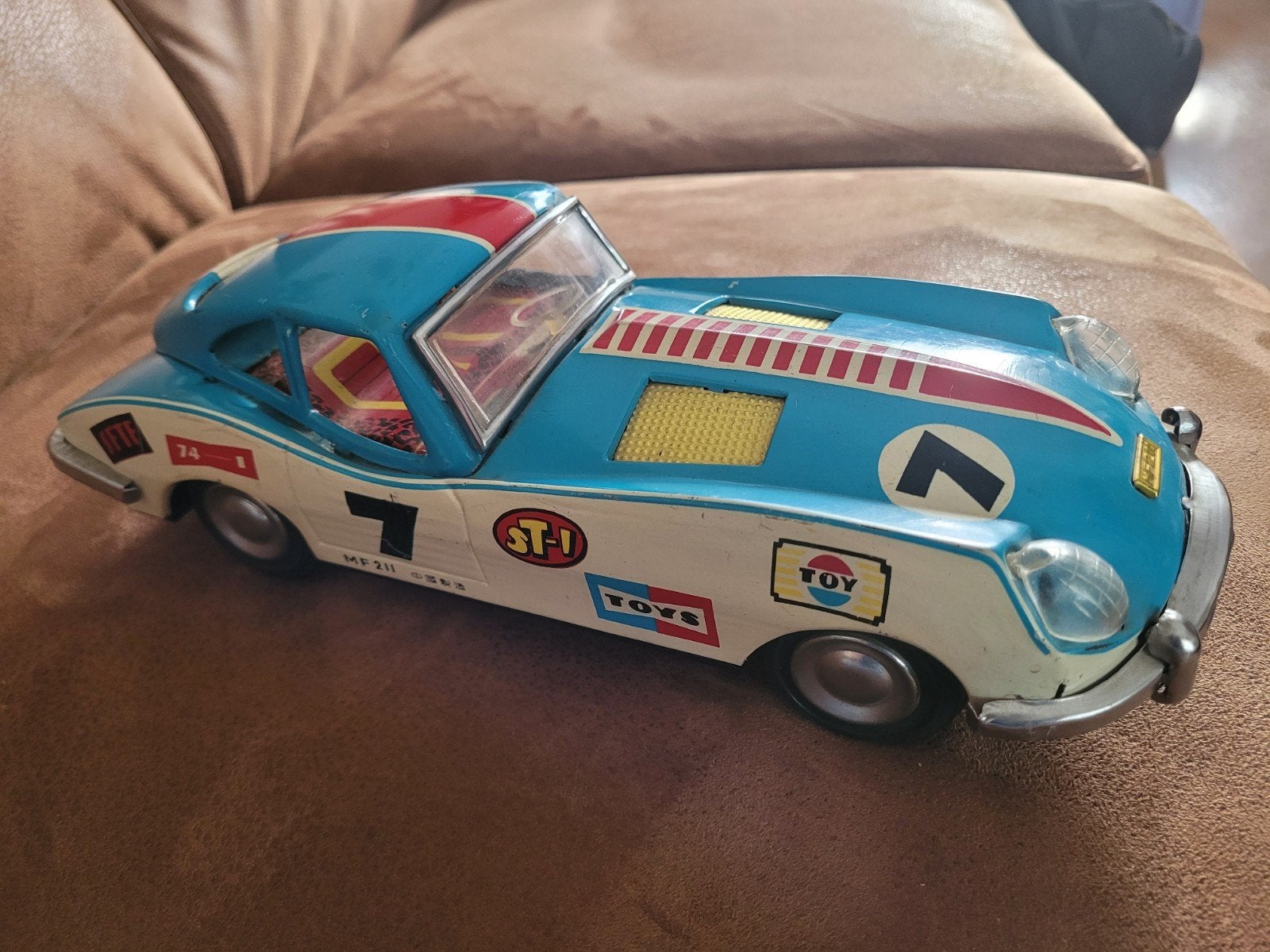 Blikken race auto MF 211 jaren 60 lijkt op Jaguar, Ophalen of Verzenden, Gebruikt