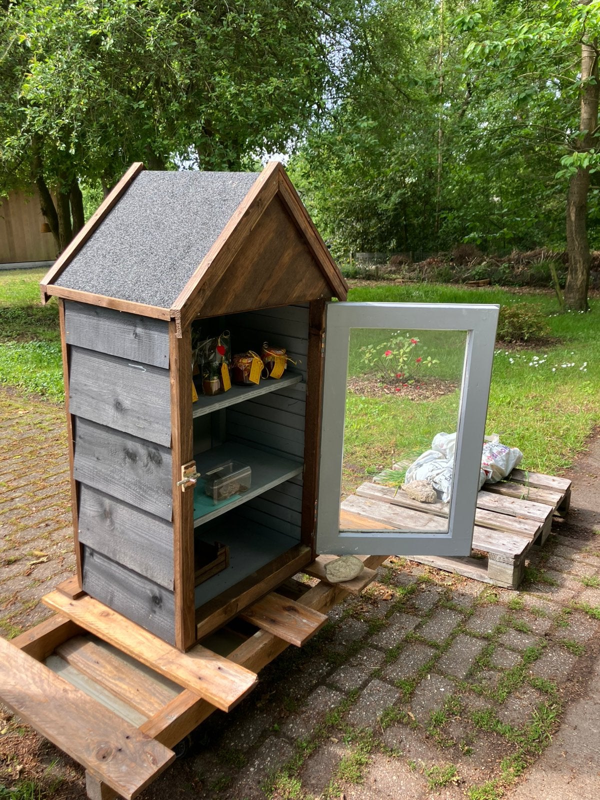Jam en bloemen / kruiden zaden, aardbeienplanten., Ophalen, Zo goed als nieuw