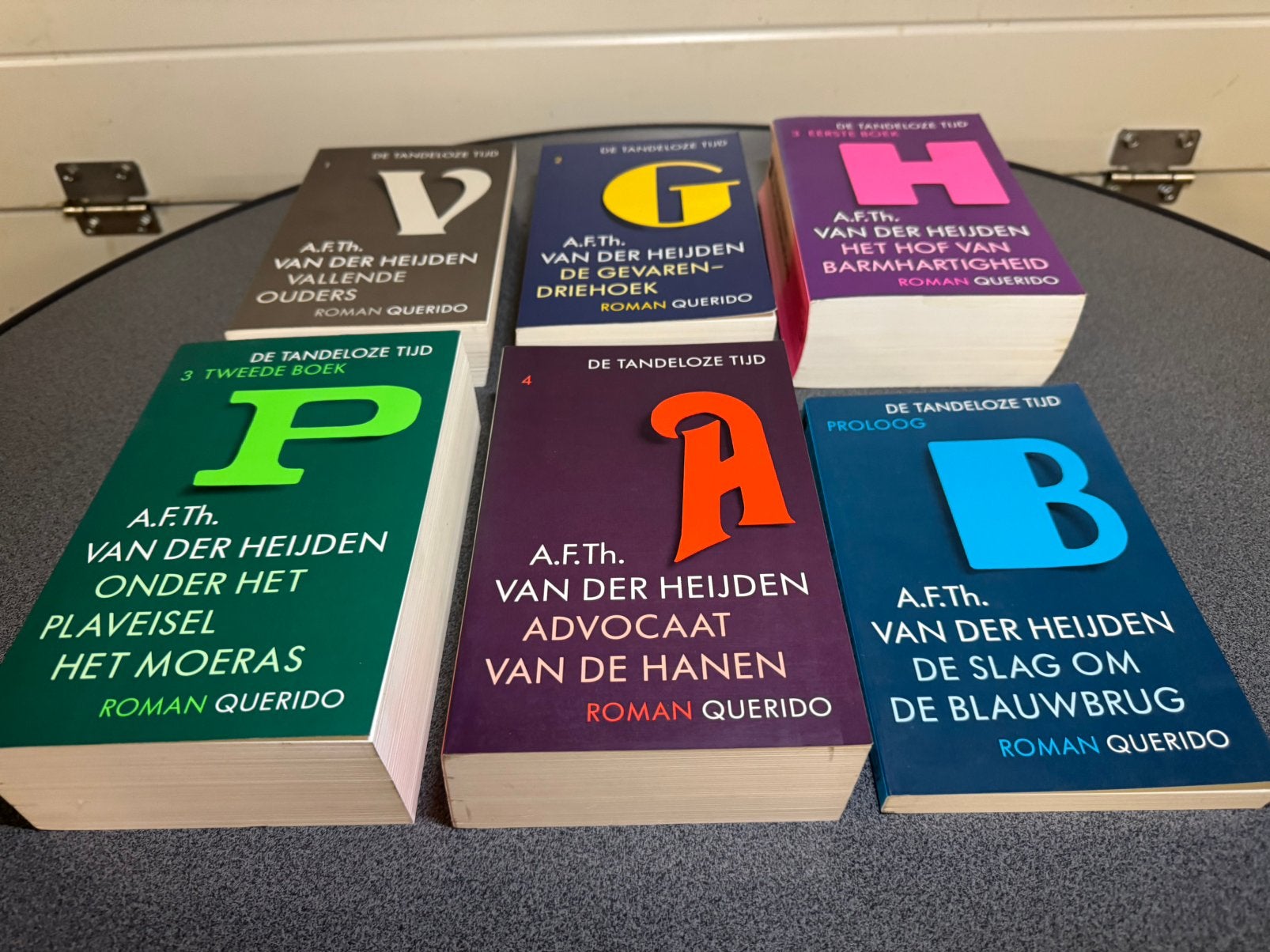 Mooi Set De Tandloze Tijd (A.F.Th. van der Heijden) 6-Delen, Onbekend, Ophalen of Verzenden, Zo goed als nieuw, Nederland