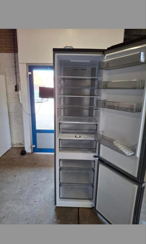 Samsung Koel-vriescombinatie  Zo goed als nieuw, Onbekend@voorbeeld.com, 200 liter of meer, 60 cm of meer, Zo goed als nieuw