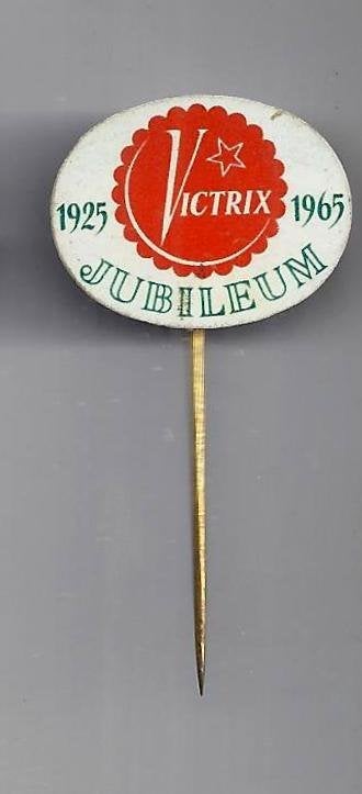 W11 speldje victrix jubileum 1925 - 1965, Verzamelen, Speldjes, Pins en Buttons, Ophalen of Verzenden, Gebruikt