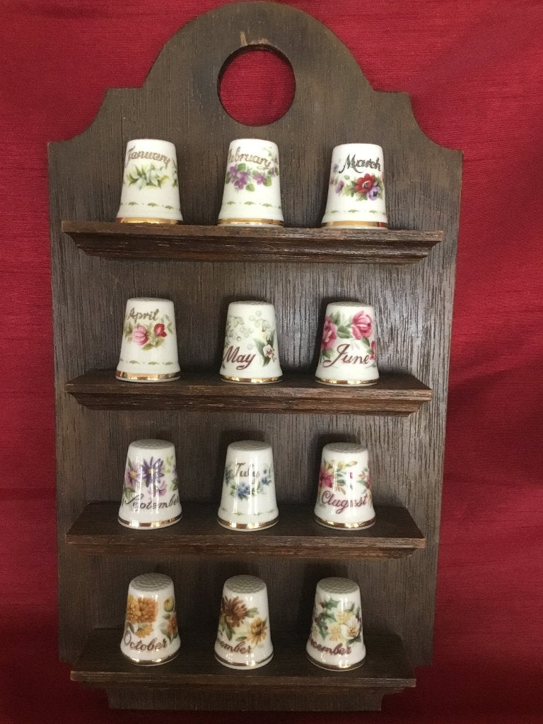 Royal Albert FLOWER OF THE MONTH VINGERHOEDJES, Ophalen of Verzenden