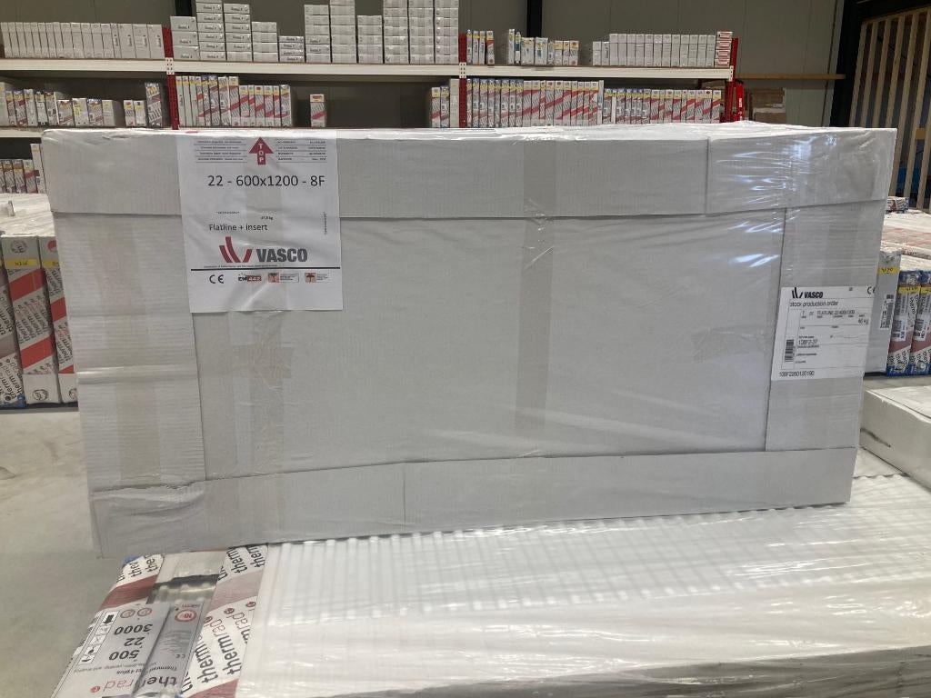 2 nieuwe Vasco Flatline radiatoren 600 x 1200 type 22, 30 tot 80 cm, Hoog rendement (Hr), Radiator, Nieuw