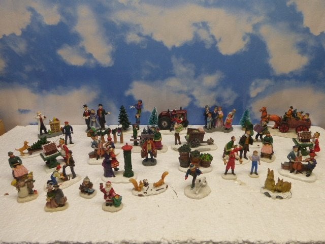 partij / verzameling kerstdorp poppetjes figurines beeldjes, Diversen, Ophalen of Verzenden, Zo goed als nieuw