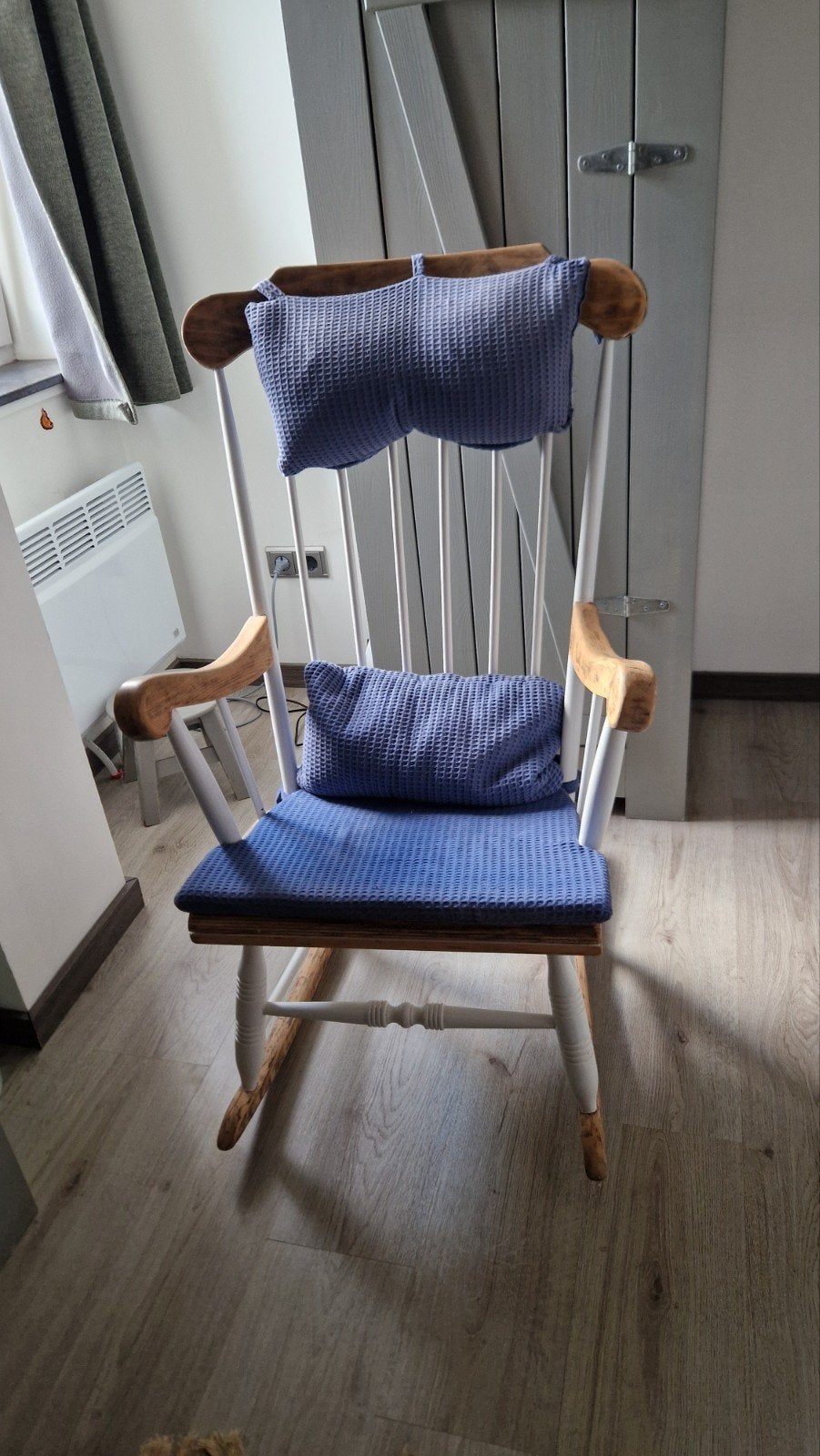 Stevige schommelstoel, Antiek en Kunst, Antiek | Meubels | Stoelen en Banken, Ophalen