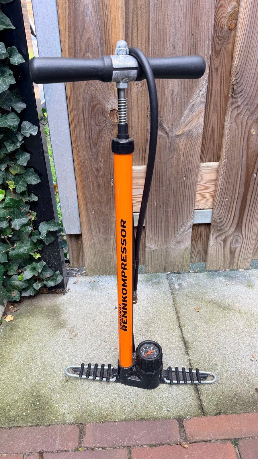 Original Rennkompressor fietspomp met drukmeter, Fietsen en Brommers, Ophalen, Drukmeter, Gebruikt