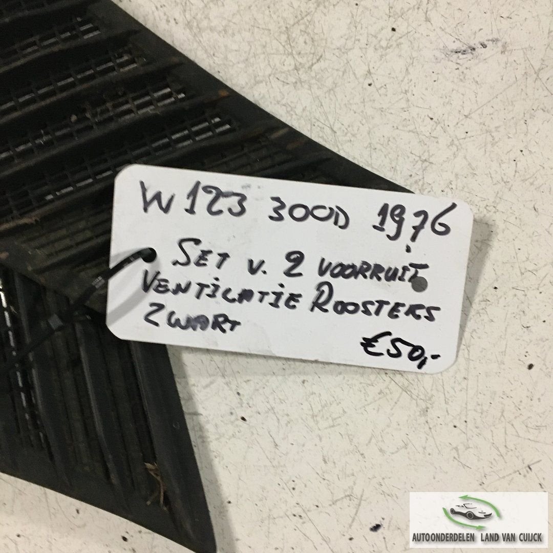 Mercedes W123 3.0 diesel 1976  Paravan set van 2