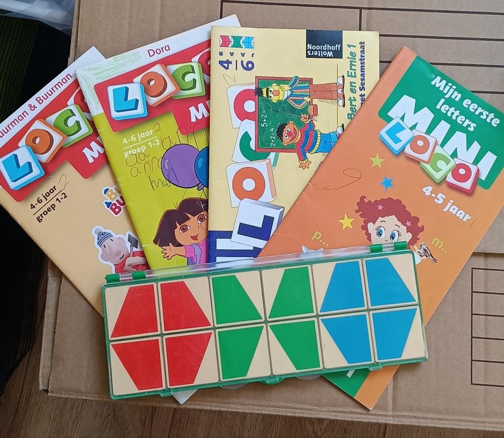 Mini loco met vier boekjes, Kinderen en Baby's, Ophalen of Verzenden, Gebruikt