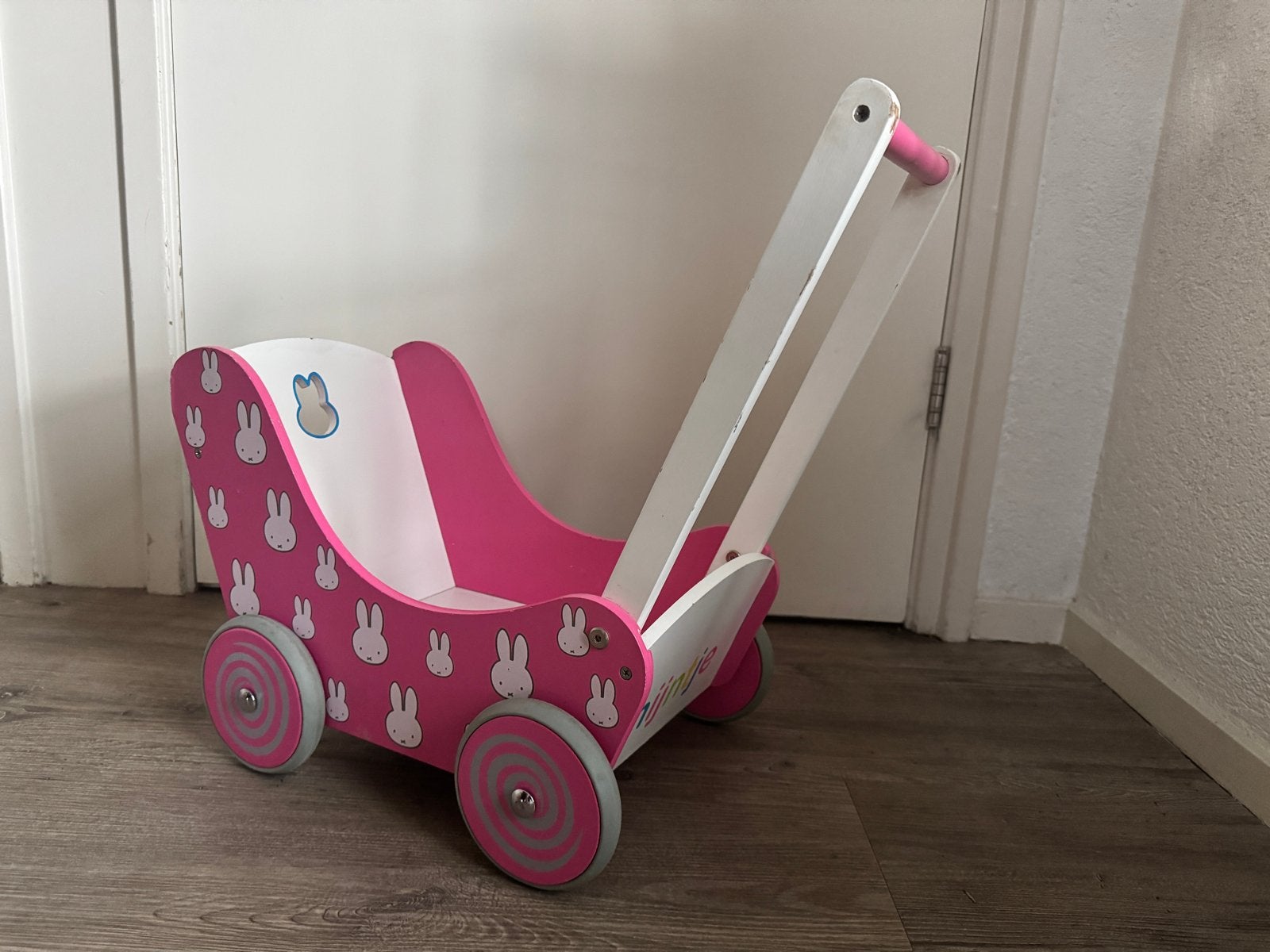 Nijntje houten poppenwagen - Gebruikt, Ophalen of Verzenden, Gebruikt, Overige typen