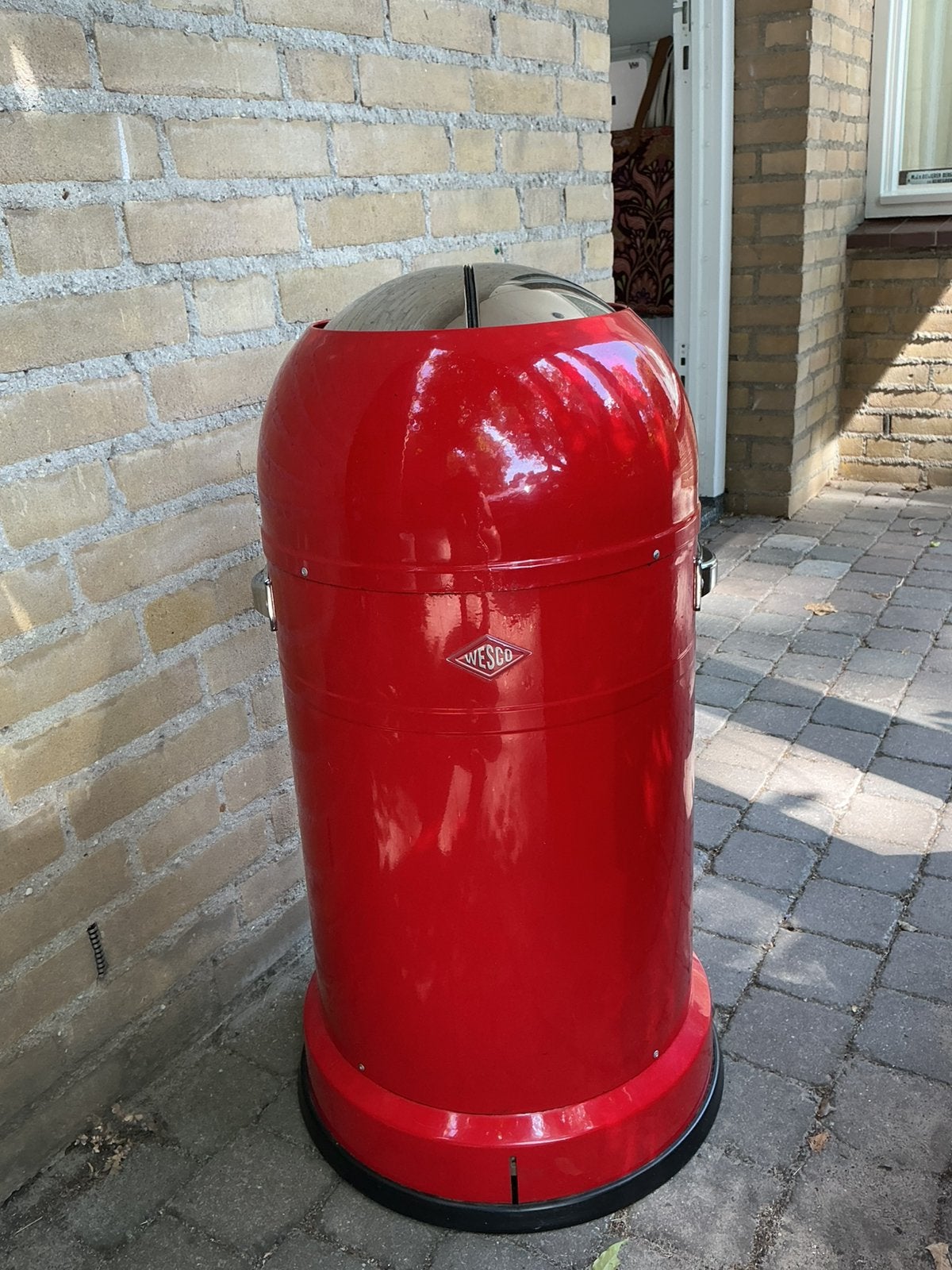 Wesco kickmaster rood, OPKNAPPER, 30 tot 40 liter, Ophalen, Gebruikt, Metaal