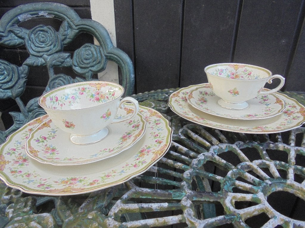 2 Petit Dejeuneetjes Krautheim Bavaria met roze roosjes, Ophalen of Verzenden