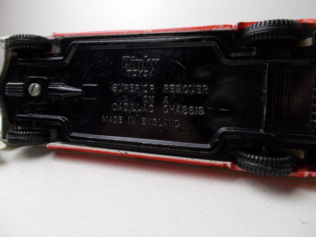1971 Dinky Toys 288 SUPERIOR RESCUER ON CADILLAC CHASSIS (B), Hobby en Vrije tijd, Modelauto's | 1:43, Ophalen of Verzenden, Zo goed als nieuw