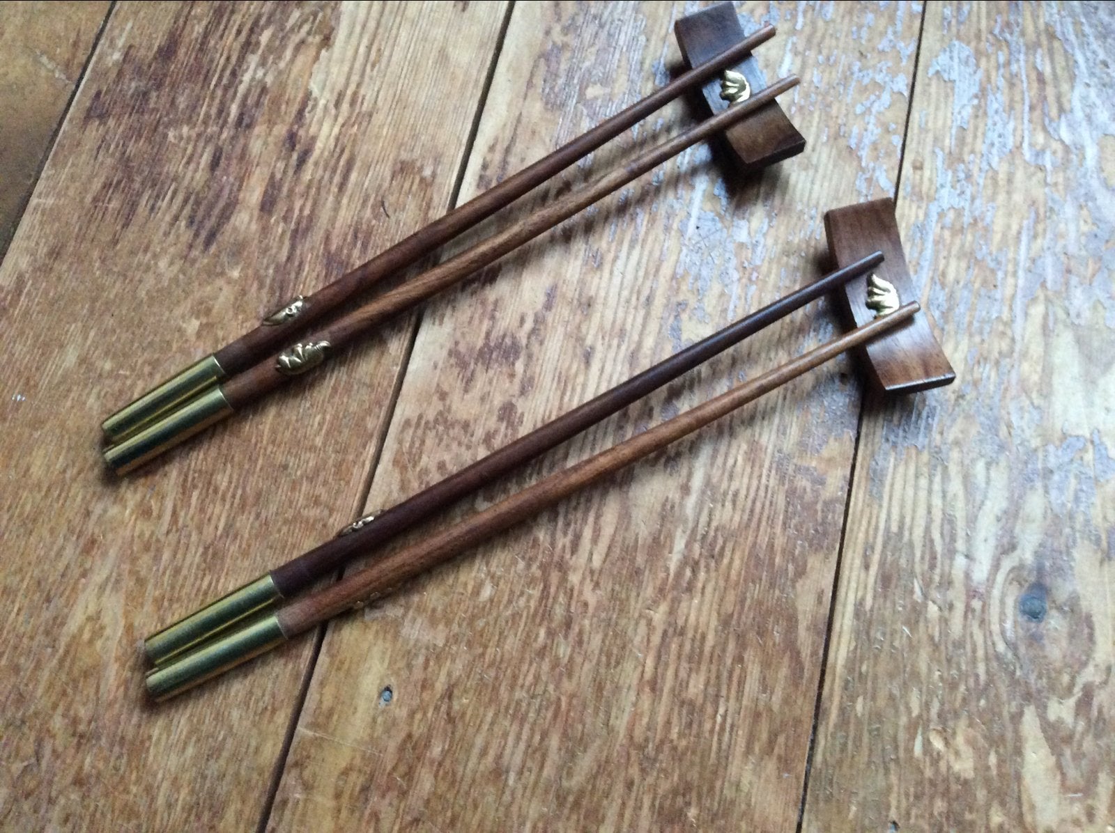 Set van 2 houten eetstokjes met messing details, Ophalen of Verzenden, Nieuw