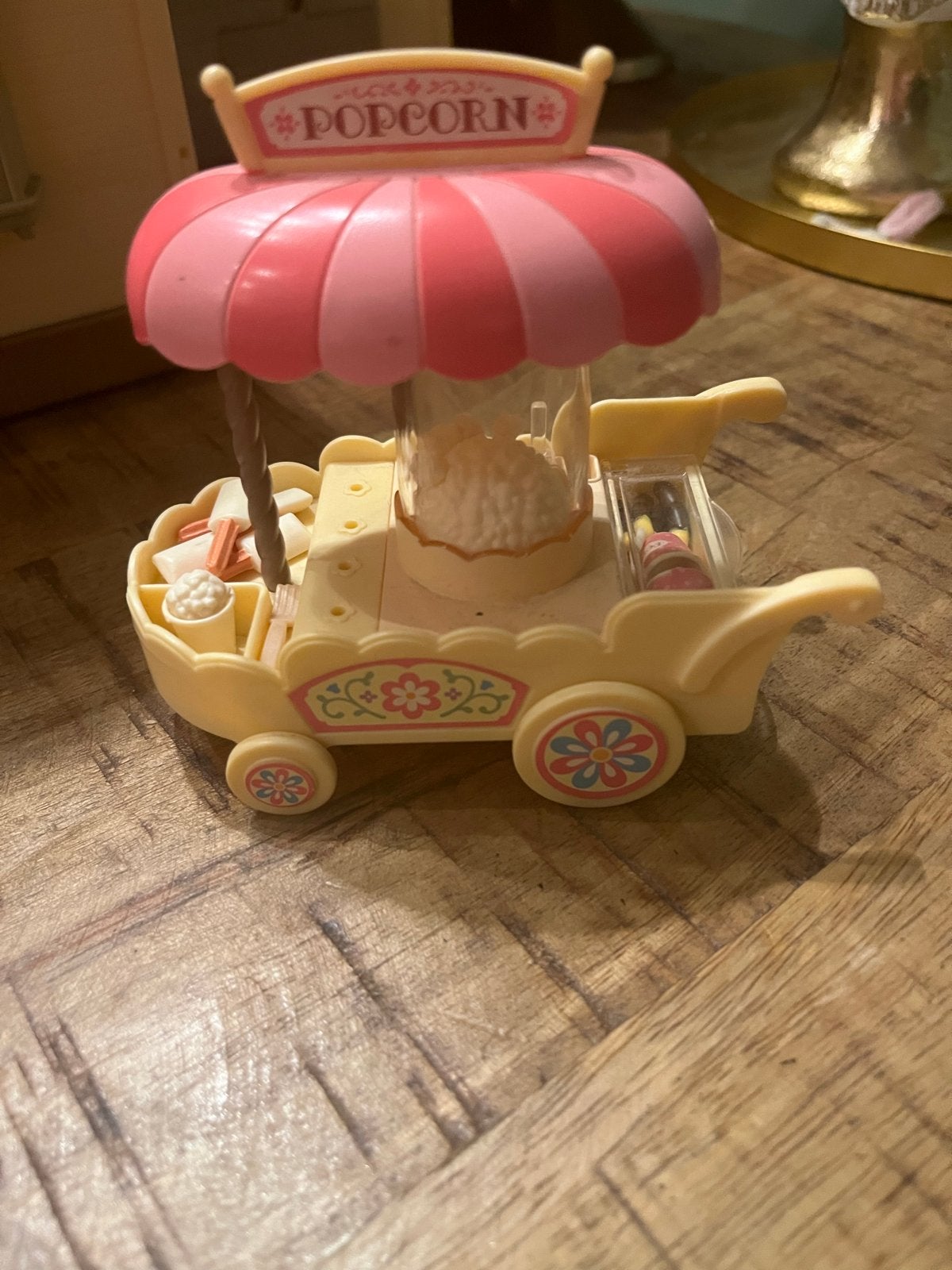 Sylvanian Families Popcornkraam, Ophalen, Zo goed als nieuw