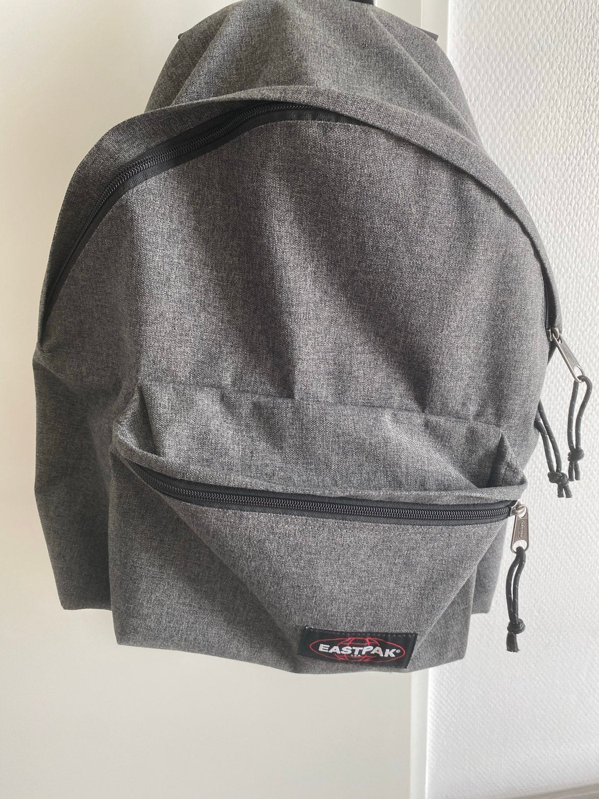 Eastpak Padded Pak'r Rugzak Grijs, Ophalen, Zo goed als nieuw, 25 tot 40 cm, Eastpak
