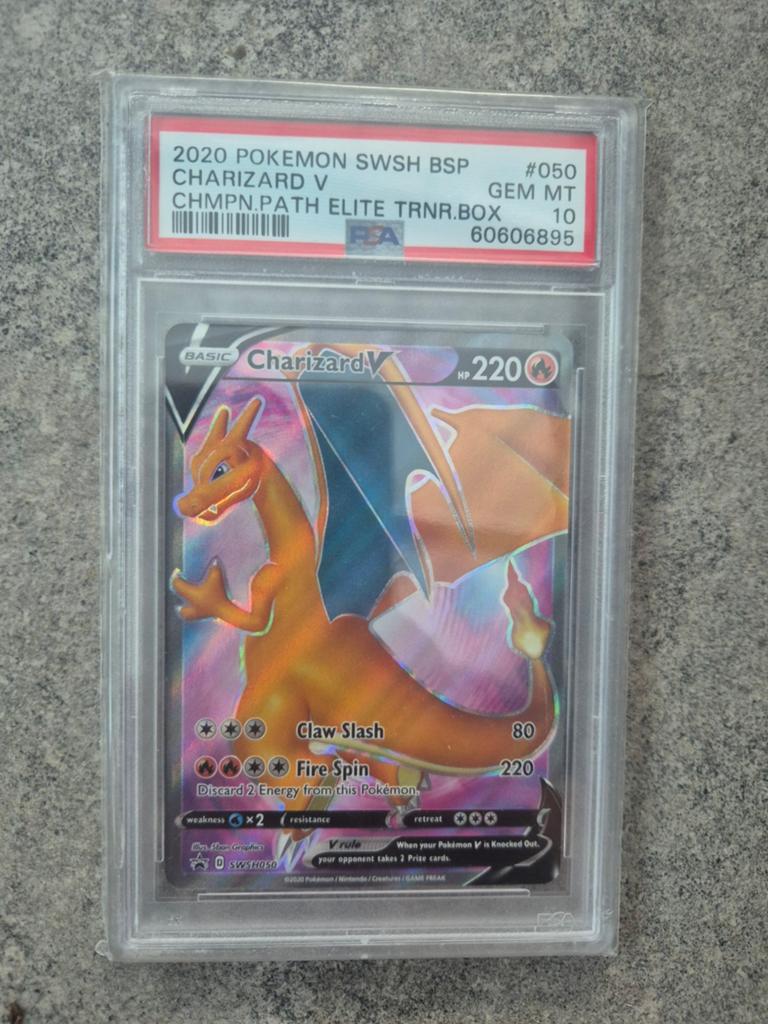 Charizard V Champions Path ETB PSA 10 - Zeldzame Kaart, Hobby en Vrije tijd, Verzamelkaartspellen | Pokémon, Ophalen of Verzenden