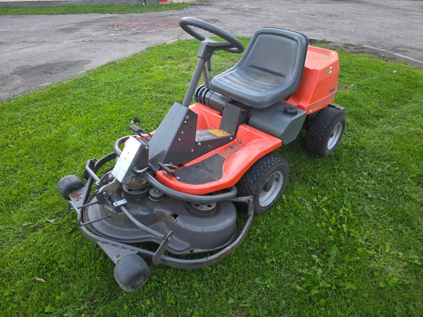 Husqvarna rider 16 Hydrostaat 94cm combi mulch dek, Tuin en Terras, Gebruikt, Ophalen of Verzenden, Elektrische starter, 90 tot 120 cm