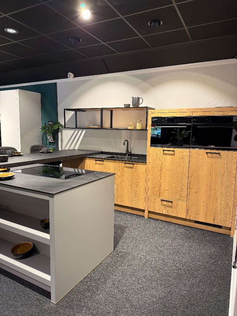 Showroom keuken, Ophalen, Nieuw, 25 tot 50 cm, Minder dan 100 cm