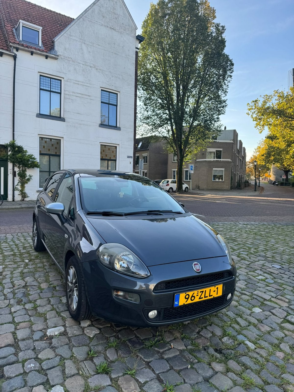 Fiat Punto 0.9 Twinair 85 5-D 2012 Grijs, Auto's, Voorwielaandrijving, 49 €/maand, Origineel Nederlands, 24 km/l