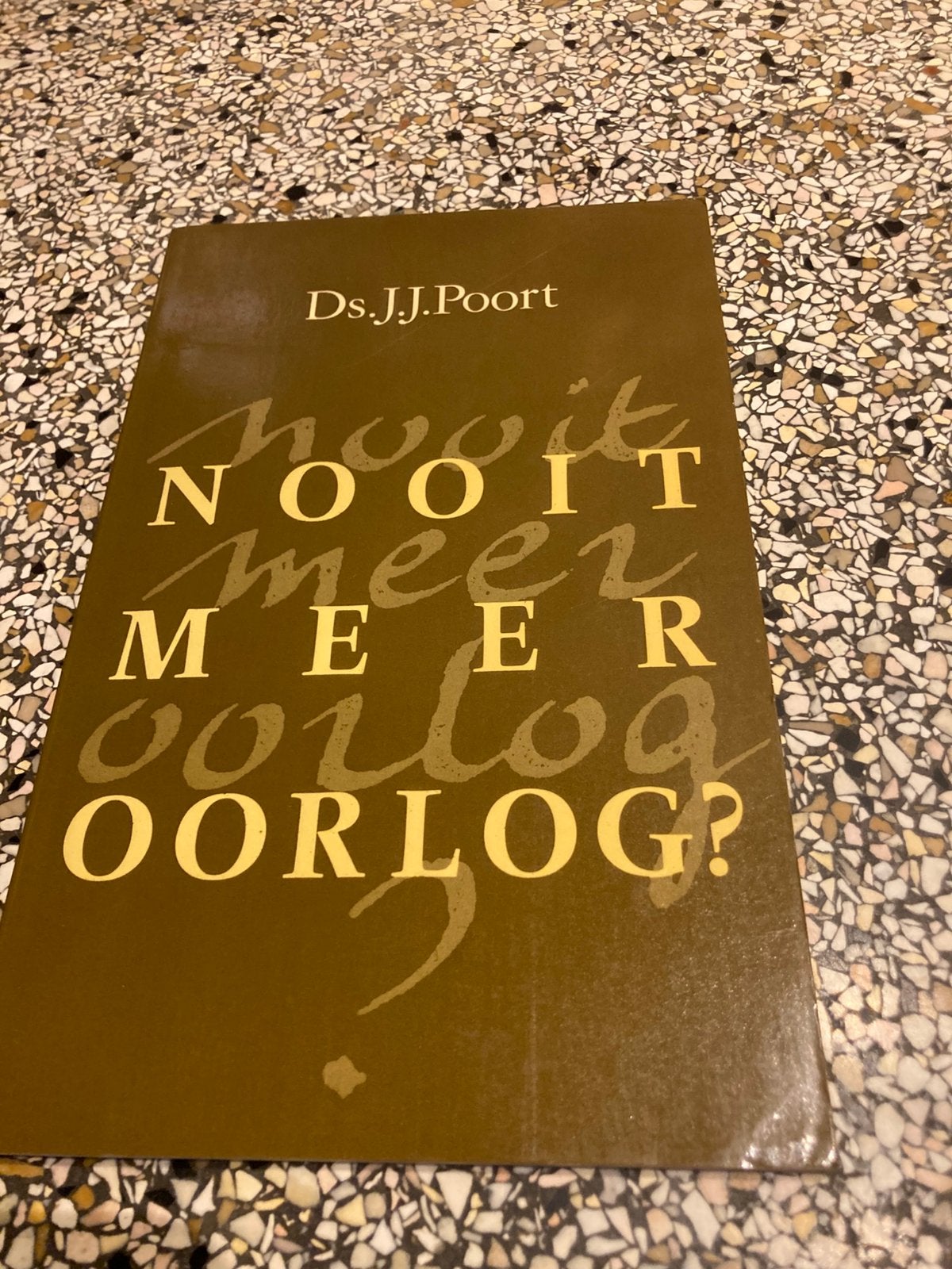 Nooit meer oorlog ds Pport, Ophalen of Verzenden, Gelezen